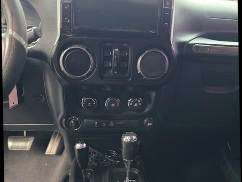 Used 2013 Jeep Wrangler Unlimited Sport AWD/4WD image 18