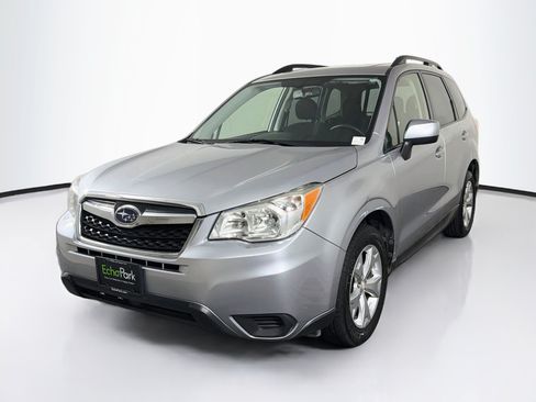 Used 2014 Subaru Forester 2.5i Premium AWD/4WD image 3