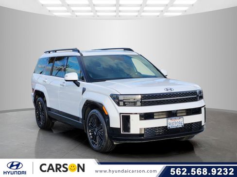 Used 2025 Hyundai Santa Fe Calligraphy image 1