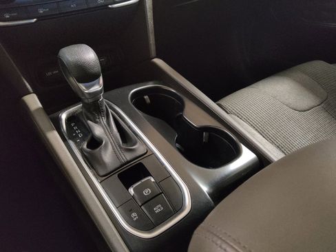 Used 2020 Hyundai Santa Fe SE FWD image 26