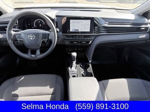 Used 2025 Toyota Camry LE FWD image 8