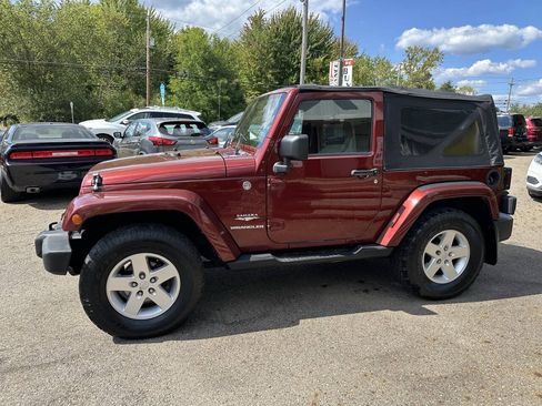 Used 2007 Jeep Wrangler Sahara w/ PWR Convenience Group AWD/4WD image 3