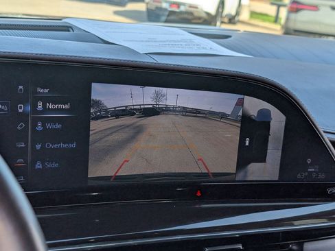 Used 2024 Cadillac Escalade ESV Sport Platinum w/ Heavy-Duty Trailer Package image 14