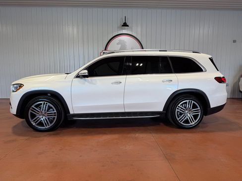 Used 2020 Mercedes-Benz GLS 450 4MATIC image 2