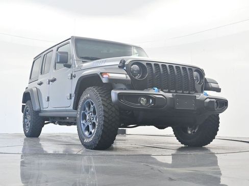 Used 2023 Jeep Wrangler Unlimited w/ Cold Weather Group AWD/4WD image 27