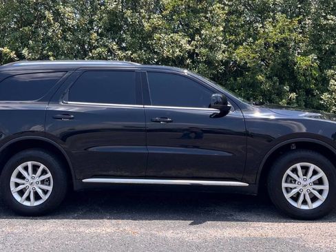 Used 2019 Dodge Durango SXT AWD/4WD image 9