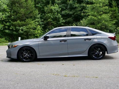 Used 2025 Honda Civic Sport image 40