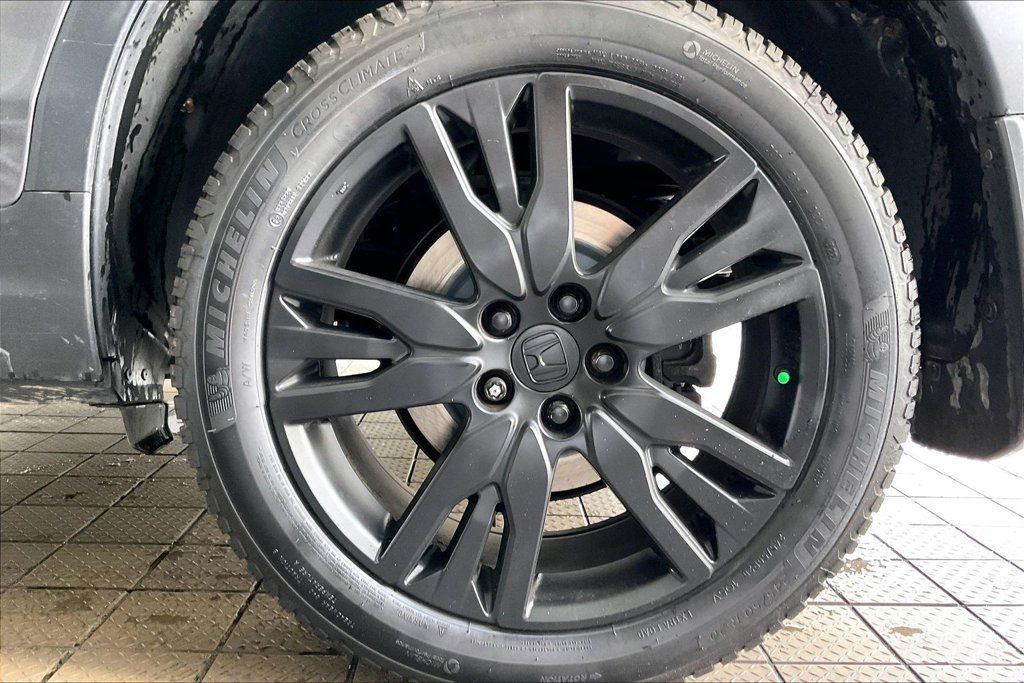 Used 2022 Honda Pilot Touring image 32