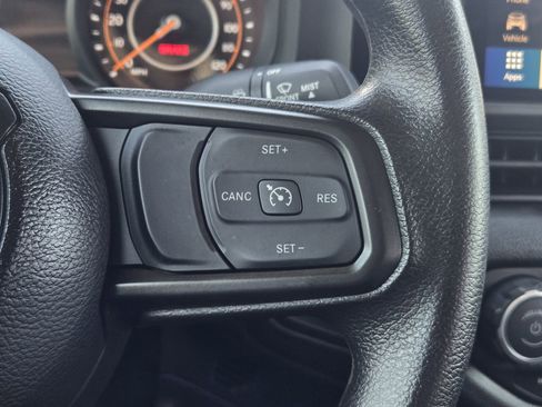 Used 2025 Jeep Wrangler Sport AWD/4WD image 26