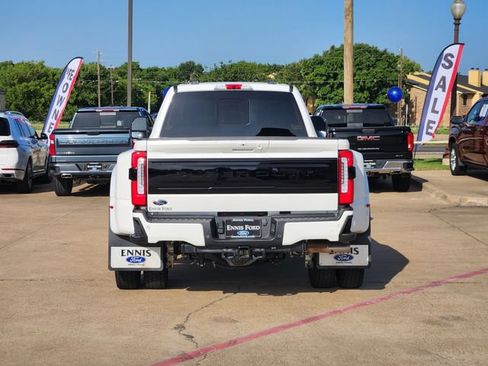 Used 2026 Ford F450 Platinum w/ FX4 Off-Road Package AWD/4WD image 5