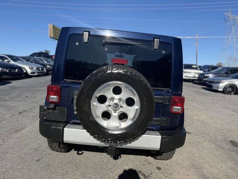 Used 2013 Jeep Wrangler Unlimited Sahara image 5