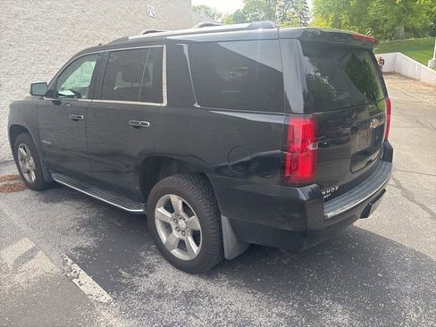 Used 2018 Chevrolet Tahoe Premier AWD/4WD image 3