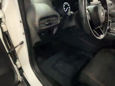 Certified 2024 Honda HR-V Sport image 33