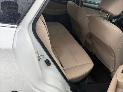 Used 2019 Subaru Outback 2.5i Premium AWD/4WD image 6