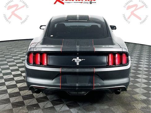 Used 2017 Ford Mustang Coupe image 6