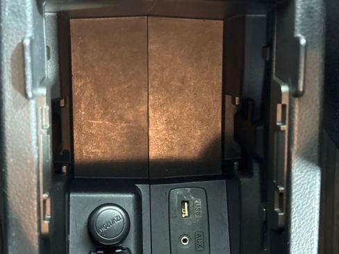 Used 2014 Subaru Impreza 2.0i Premium w/ All-Weather Package w/CVT image 25