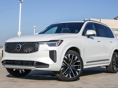 New 2026 Volvo XC90 B6 Plus w/ Protection Package Premier