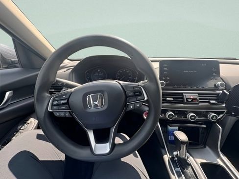 Used 2018 Honda Accord LX image 15