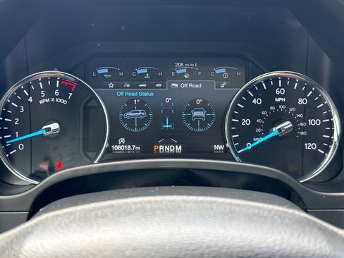 Used 2018 Ford Expedition Platinum RWD image 23