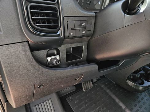 New 2026 RAM ProMaster 2500 w/ Convenience Group FWD image 10