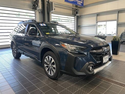 Used 2023 Subaru Outback Limited AWD/4WD image 1