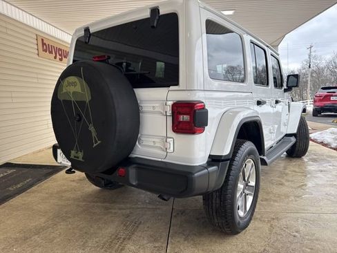 Used 2020 Jeep Wrangler Unlimited Sahara image 7