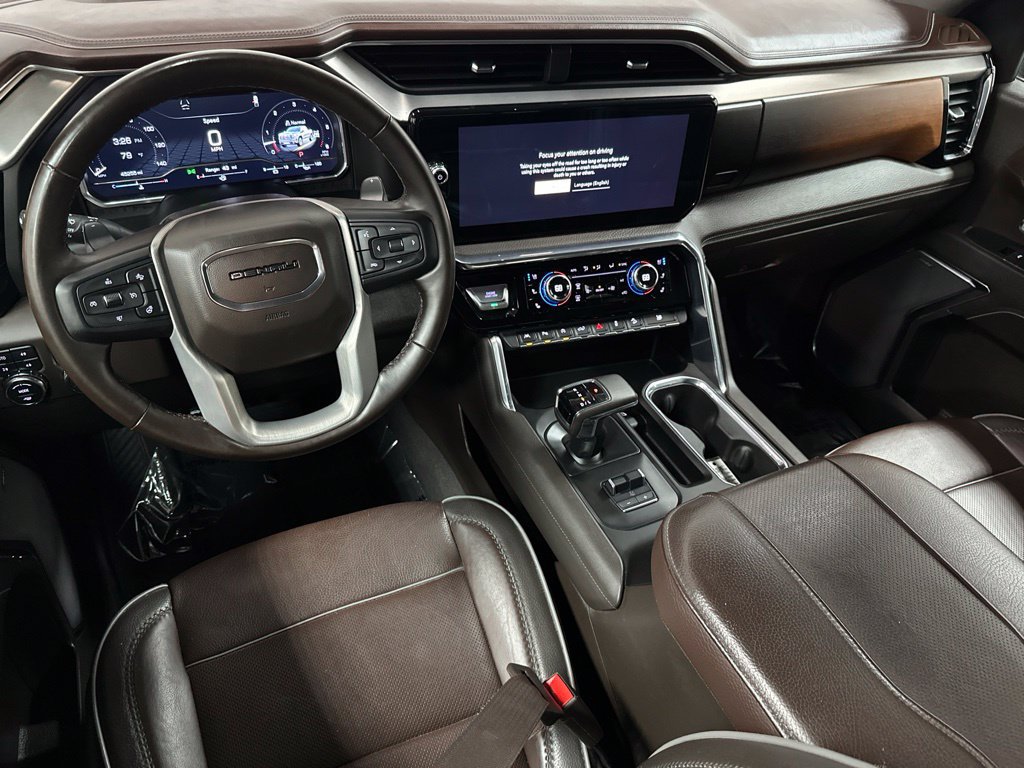 Used 2023 GMC Sierra 1500 Denali w/ Denali Reserve Package AWD/4WD image 13