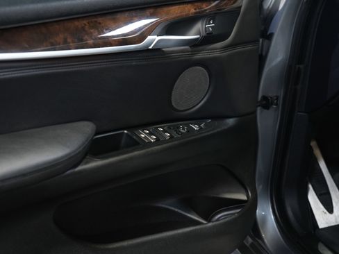 Used 2014 BMW X5 xDrive50i image 21