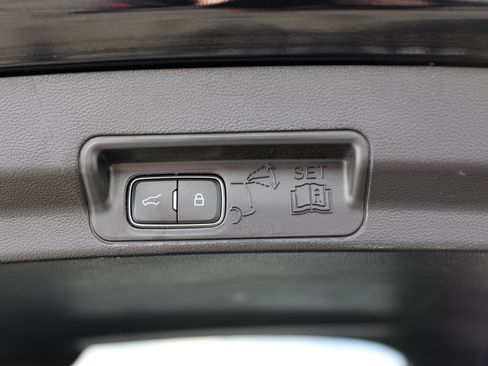 Certified 2022 Ford Explorer Timberline image 18