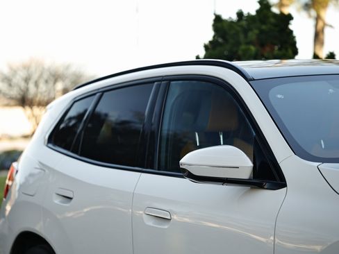 Certified 2025 BMW X3 xDrive30i w/ M Sport Package image 3