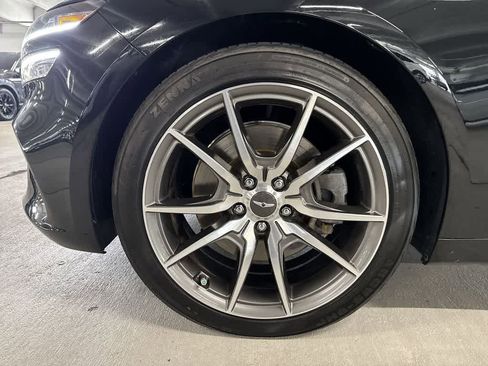 Used 2023 Genesis G70 3.3T RWD image 10