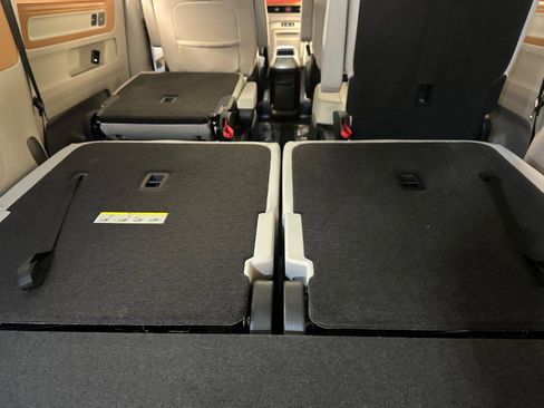 New 2025 Volkswagen ID. Buzz Pro S Plus image 14