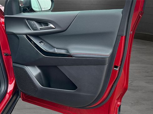 New 2026 Chevrolet Equinox RS w/ Convenience Package III FWD image 17