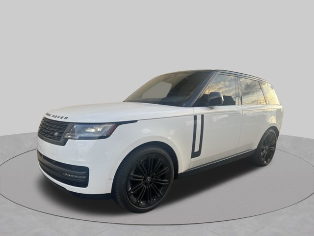Used 2025 Land Rover Range Rover SE AWD/4WD image 1