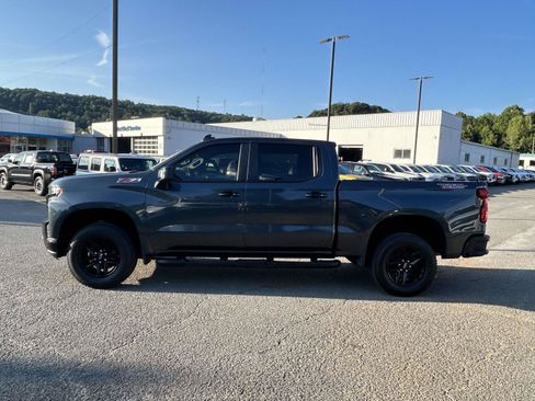 Used 2019 Chevrolet Silverado 1500 LT Trail Boss AWD/4WD image 4