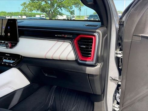Used 2024 GMC Canyon AT4X AWD/4WD image 23