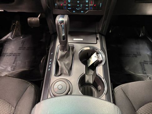 Used 2017 Ford Explorer XLT w/ Equipment Group 201A image 45