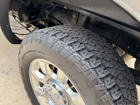 Used 2016 Ford F250 Lariat w/ Lariat Ultimate Package image 32