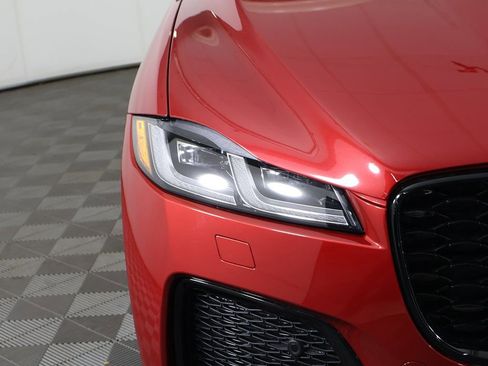 Used 2024 Jaguar F-PACE R-Dynamic S image 16