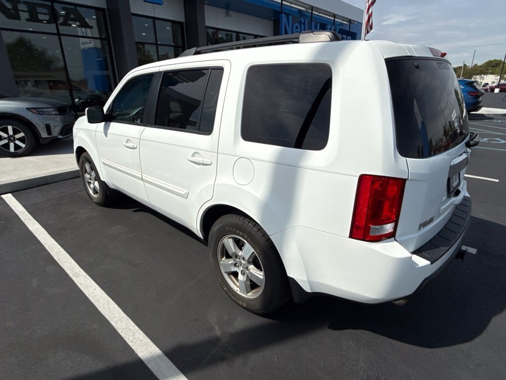 Used 2011 Honda Pilot EX-L image 4