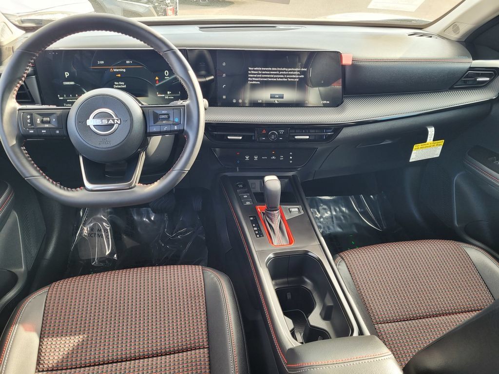 New 2026 Nissan Kicks SR w/ Illumination Package FWD image 7