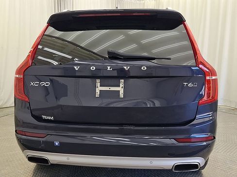 Used 2016 Volvo XC90 T6 Momentum AWD/4WD image 2