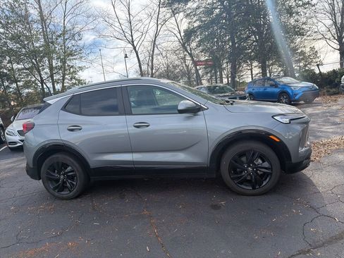 Used 2024 Buick Encore GX Sport Touring w/ Comfort Package image 4