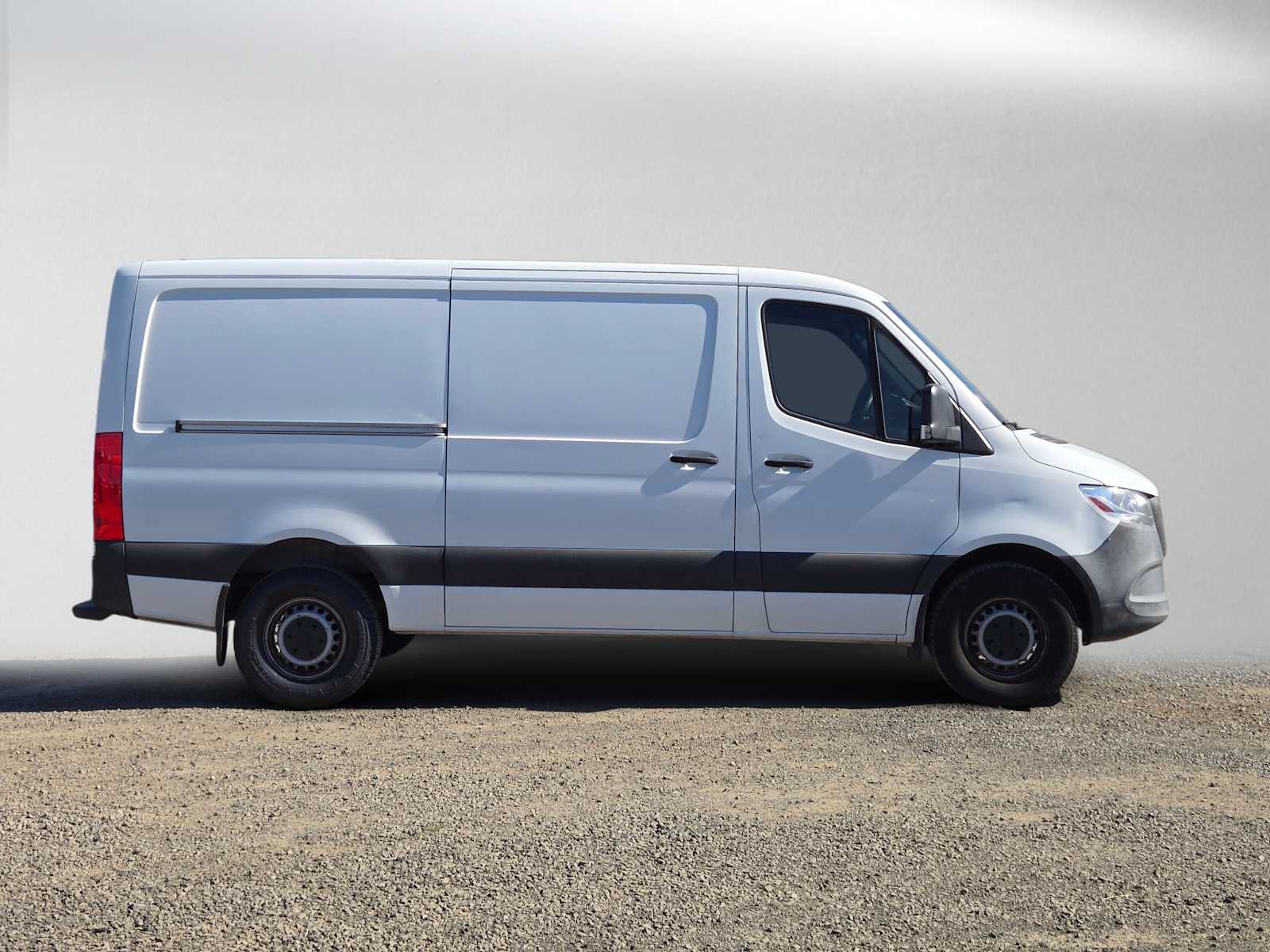 Used 2020 Mercedes-Benz Sprinter 2500 image 2