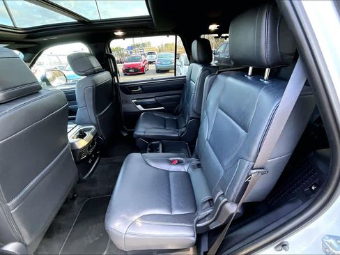 Used 2025 Toyota Sequoia Platinum image 19