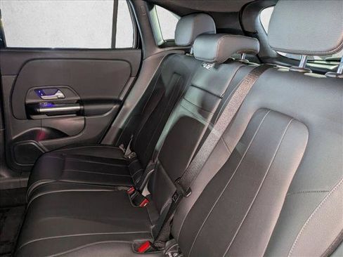 Used 2021 Mercedes-Benz GLA 250 4MATIC image 18