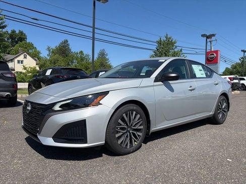 New 2026 Nissan Altima 2.5 SV FWD image 3