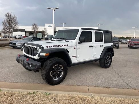 Used 2025 Jeep Wrangler Unlimited Rubicon image 1