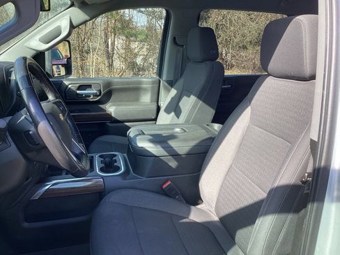 Used 2022 Chevrolet Silverado 2500 LT w/ Convenience Package image 6