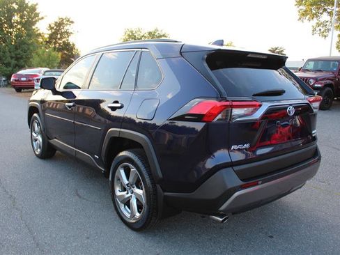 Used 2020 Toyota RAV4 Limited AWD/4WD image 7